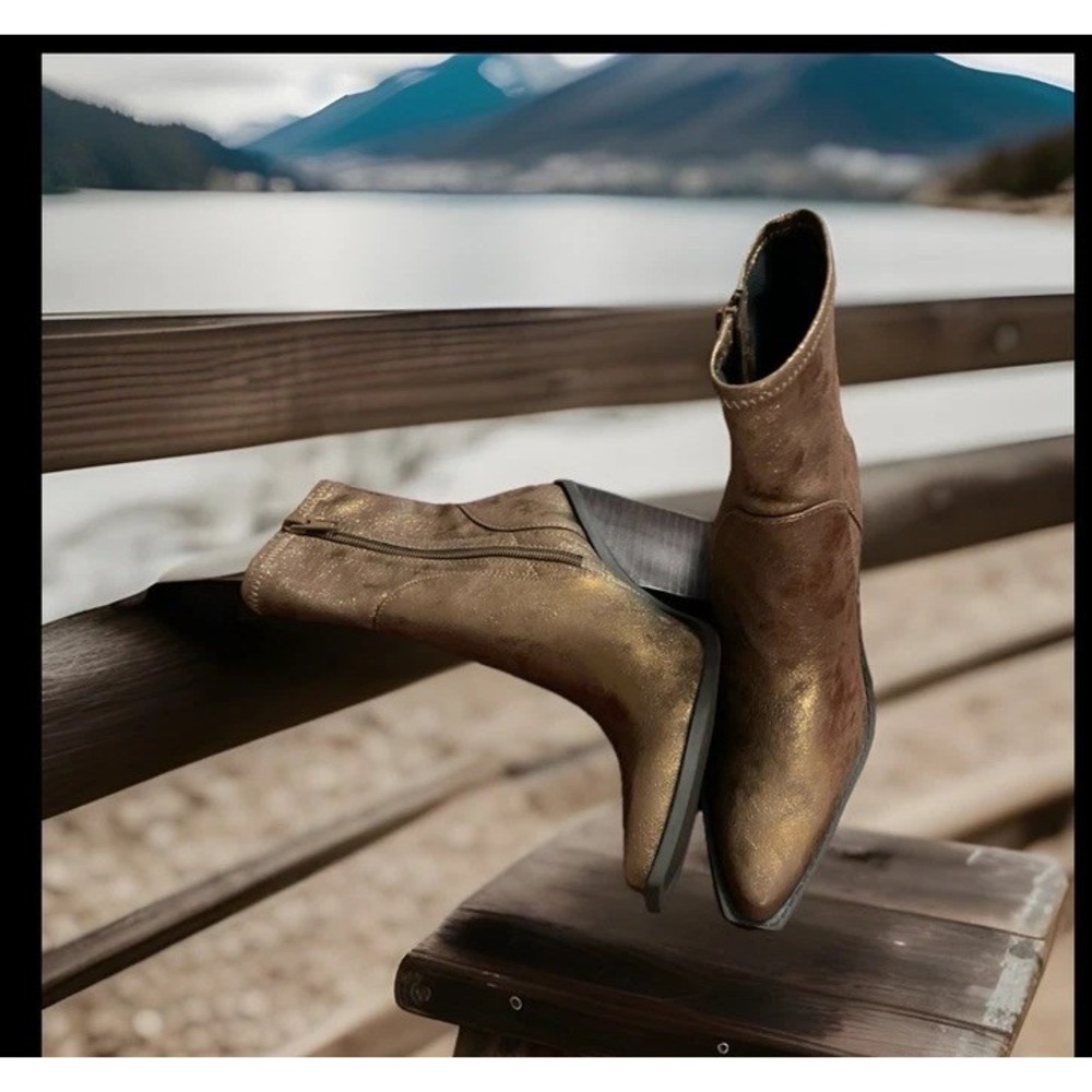 Charles by Charles David Boots Womens Size‎ 5 Metallic Bronze Winter Booties - Picture 2 of 16